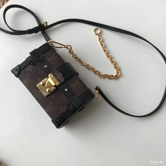 Malle Louis Vuitton Petite CHANELutch Trunk 0723